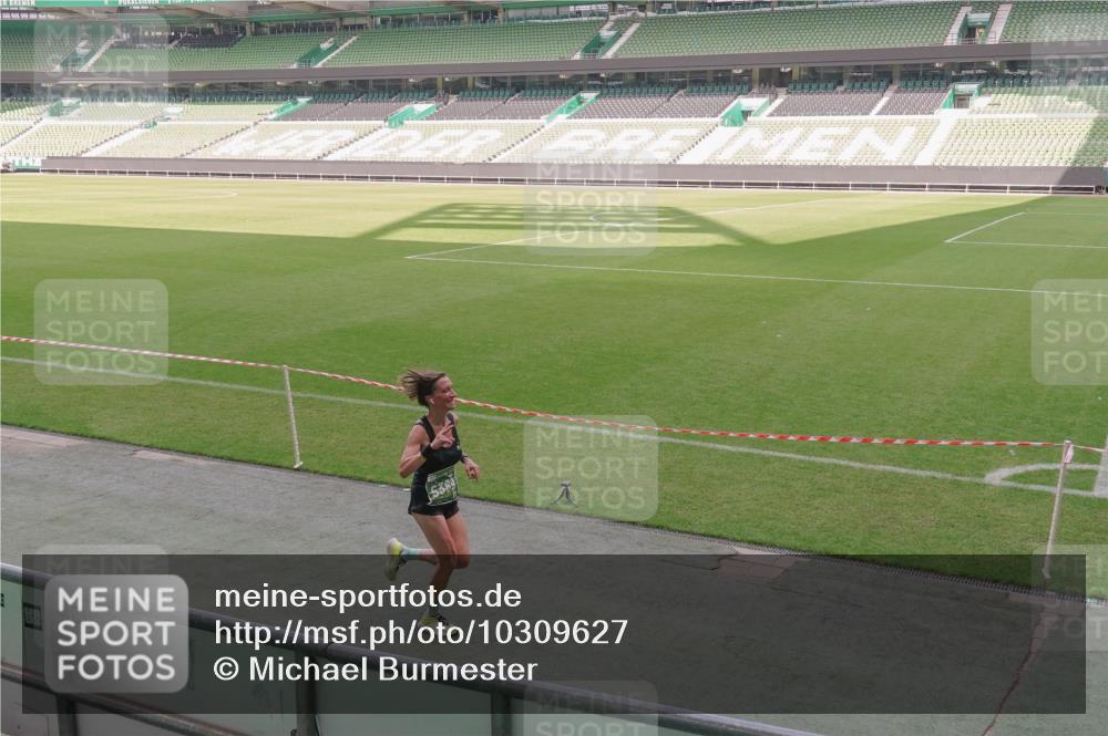 13.09.2026 - 21. swb-Marathon Bremen Michael Burmester http://msf.ph/oto/10309627 13.09.2026 12:43:08 Laufen im Stadion 439, 749, 819, 1009, 1223, 1224, 1372, 1562, 1619, 1667, 1712, 1745, 1850, 1862, 1879, 1921, 2094, 2207, 2651, 2683, 3251, 3368, 3500, 3584, 3688, 4096, 4847, 4904, 5143, 5199, 5316, 5601, 5663, 5672, 5776, 5828, 6359, 6579, 6929, 6991, 7141, 7170, 7841, 7950, 8311, 8383, 8394, 8689, 8749, 8850, 8994, 9120, 9153, 9200, 9233, 9533, 9849, 277, 453, 807, 862, 901, 1248, 1320, 1323, 1472, 1576, 1587, 1717, 1751, 5160, 5163, 5912 meine-sportfotos.de