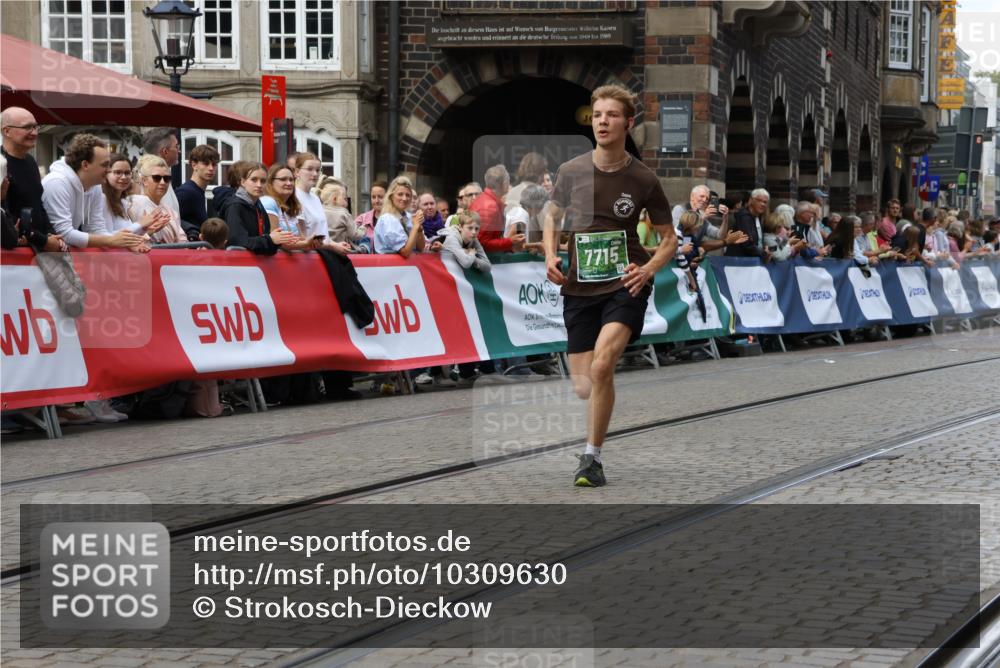 13.09.2026 - 21. swb-Marathon Bremen Strokosch-Dieckow http://msf.ph/oto/10309630 13.09.2026 13:03:27 Ziel 7206, 7478, 8028, 8319, 8325, 8331, 8756, 9200, 1090, 1950, 3092, 5024, 5143, 5719, 6973 meine-sportfotos.de