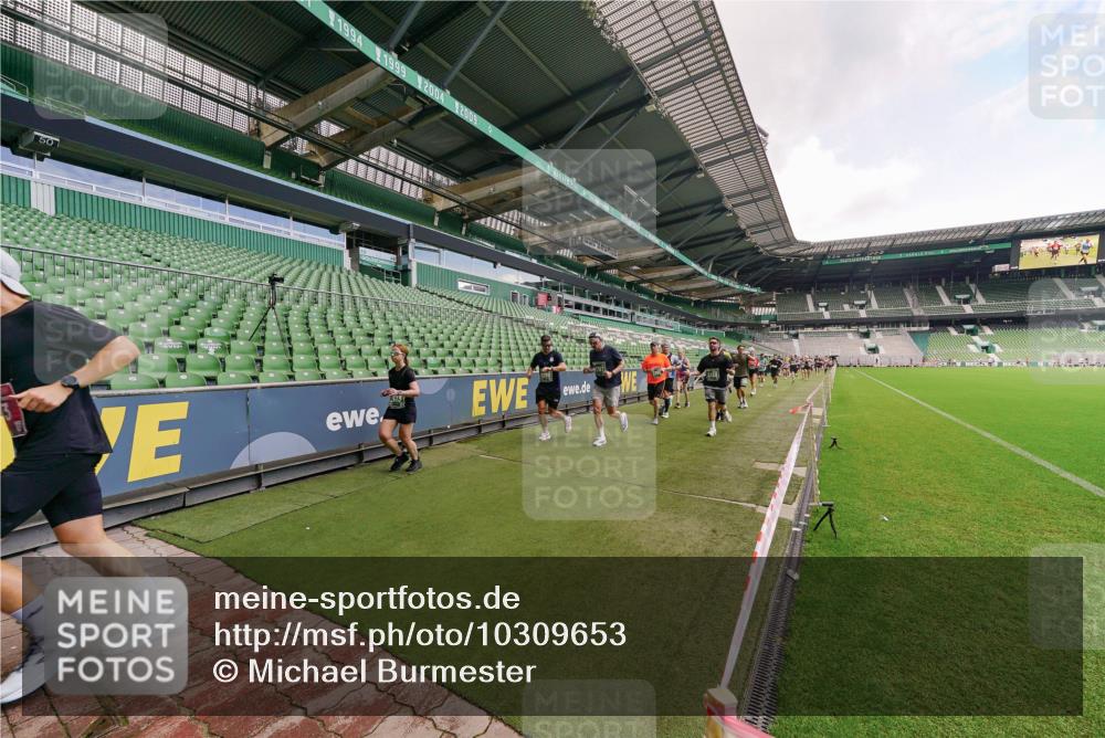 13.09.2026 - 21. swb-Marathon Bremen Michael Burmester http://msf.ph/oto/10309653 13.09.2026 13:06:26 Laufen im Stadion 109, 156, 217, 244, 287, 303, 310, 323, 372, 394, 430, 454, 536, 578, 613, 647, 716, 784, 831, 891, 900, 922, 1073, 1083, 1205, 1243, 1274, 1308, 1365, 1369, 1380, 1437, 1533, 1545, 1574, 1581, 1627, 1823, 1848, 1871, 1909, 1914, 1932, 1938, 2076, 2089, 2090, 2126, 2219, 2241, 2244, 2265, 2275, 2301, 2310, 2318, 2355, 2356, 2393, 2440, 2464, 2602, 2699, 2707, 2721, 2742, 2764, 2818, 2902, 2911, 2959, 2960, 2985, 3030, 3055, 3278, 3444, 3485 meine-sportfotos.de