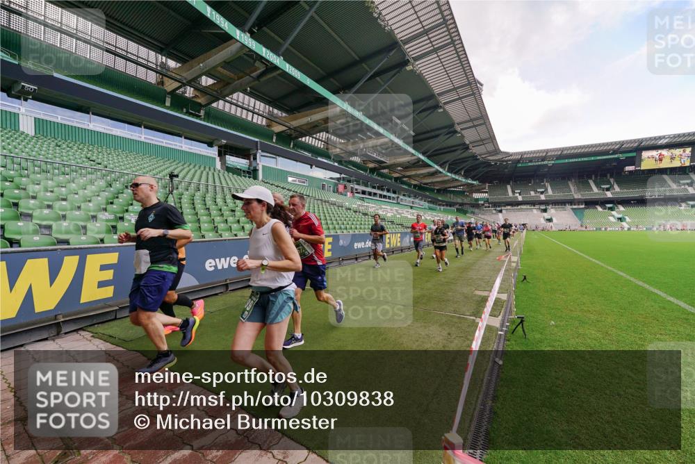 13.09.2026 - 21. swb-Marathon Bremen Michael Burmester http://msf.ph/oto/10309838 13.09.2026 13:06:53 Laufen im Stadion 109, 132, 156, 217, 244, 287, 303, 310, 372, 394, 430, 454, 489, 578, 607, 613, 682, 716, 784, 809, 831, 834, 846, 891, 900, 922, 1083, 1173, 1189, 1205, 1274, 1322, 1364, 1365, 1369, 1380, 1387, 1437, 1532, 1533, 1545, 1574, 1581, 1600, 1823, 1841, 1848, 1854, 1871, 1909, 1926, 1938, 2070, 2076, 2090, 2219, 2244, 2265, 2275, 2283, 2310, 2318, 2355, 2356, 2393, 2440, 2464, 2492, 2699, 2707, 2721, 2731, 2755, 2818, 2902, 2911, 2949, 2960, 3055, 3485 meine-sportfotos.de
