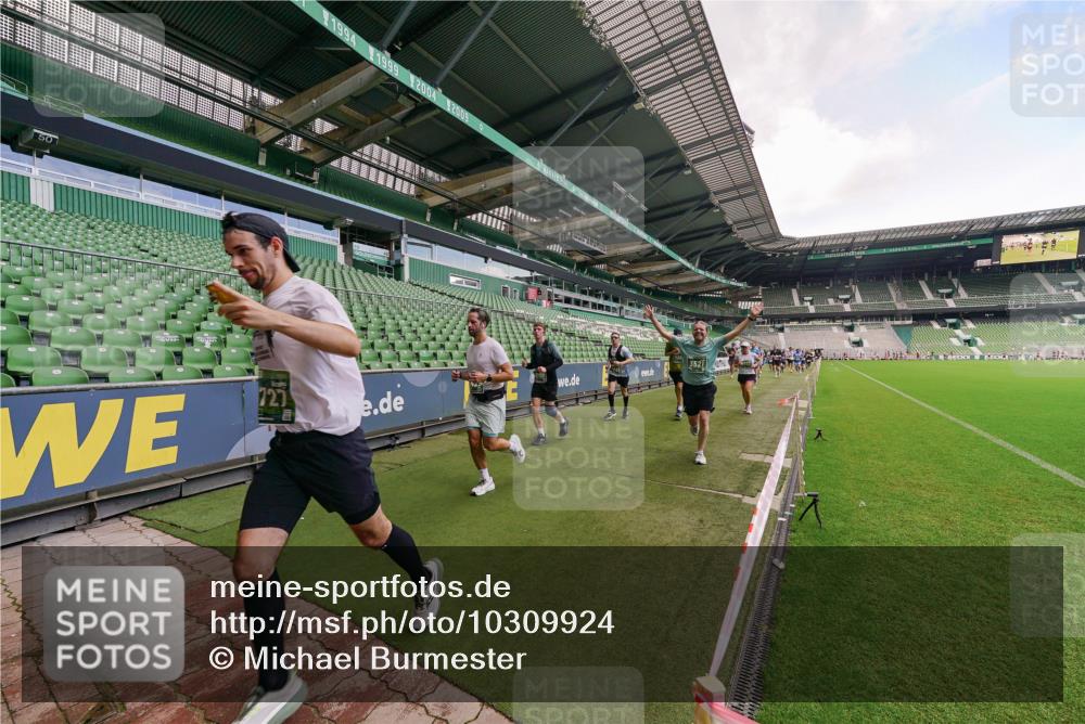 13.09.2026 - 21. swb-Marathon Bremen Michael Burmester http://msf.ph/oto/10309924 13.09.2026 13:07:03 Laufen im Stadion 109, 132, 156, 217, 287, 303, 310, 372, 430, 454, 489, 578, 607, 613, 682, 716, 784, 809, 831, 834, 846, 911, 922, 1083, 1173, 1189, 1205, 1210, 1274, 1322, 1364, 1365, 1369, 1380, 1387, 1437, 1532, 1533, 1545, 1574, 1581, 1600, 1823, 1841, 1848, 1854, 1871, 1909, 1926, 1938, 2003, 2070, 2076, 2090, 2219, 2244, 2265, 2275, 2283, 2310, 2318, 2355, 2356, 2393, 2405, 2440, 2464, 2492, 2565, 2699, 2707, 2721, 2731, 2755, 2802, 2818, 2831, 2902, 2911, 2949, 2960, 3055 meine-sportfotos.de