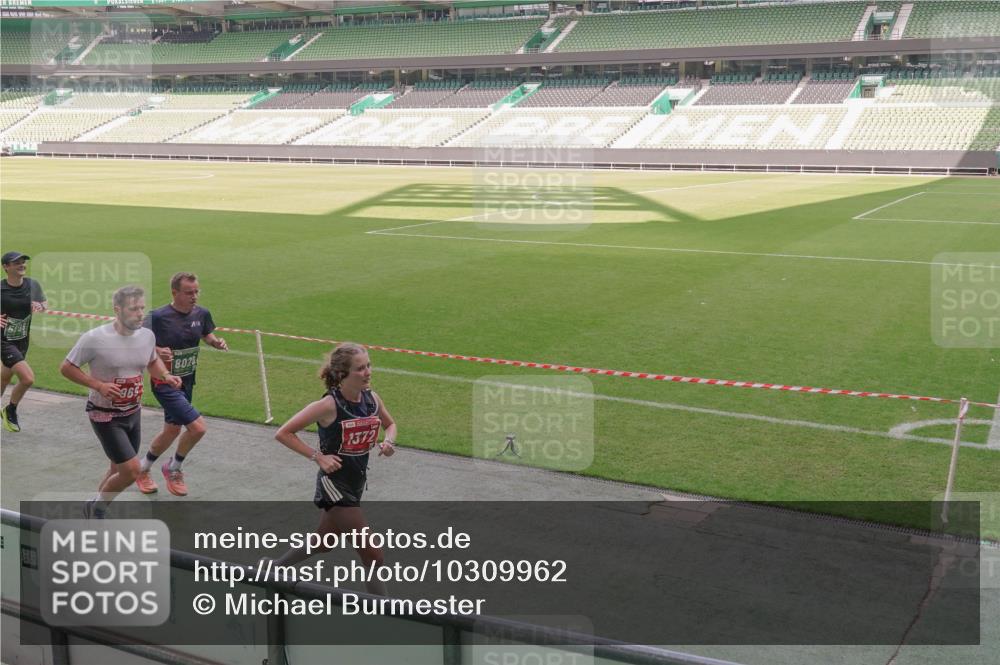 13.09.2026 - 21. swb-Marathon Bremen Michael Burmester http://msf.ph/oto/10309962 13.09.2026 12:43:59 Laufen im Stadion 339, 439, 493, 623, 678, 681, 715, 749, 819, 969, 1223, 1224, 1301, 1335, 1372, 1498, 1562, 1696, 1712, 1745, 1770, 1879, 1921, 2098, 2651, 2683, 3251, 3500, 3584, 3688, 4096, 4118, 4328, 4739, 4847, 4904, 5143, 5199, 5316, 5369, 5601, 5663, 5776, 5996, 6359, 6579, 6973, 7015, 7170, 7265, 7715, 7841, 7950, 8028, 8689, 8749, 8850, 8994, 9120, 9137, 9153, 9200, 9233, 9533, 9849, 13063, 13237, 126, 371, 453, 603, 640, 650, 671, 735, 744, 807, 862, 912, 957, 1136, 1336 meine-sportfotos.de