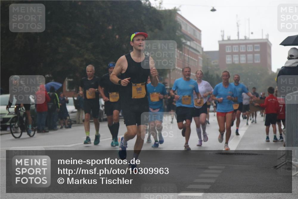 13.09.2026 - Kiel Lauf Markus Tischler http://msf.ph/oto/10309963 13.09.2026 10:35:08 Fleethörn 12545, 990, 8391, 7 meine-sportfotos.de