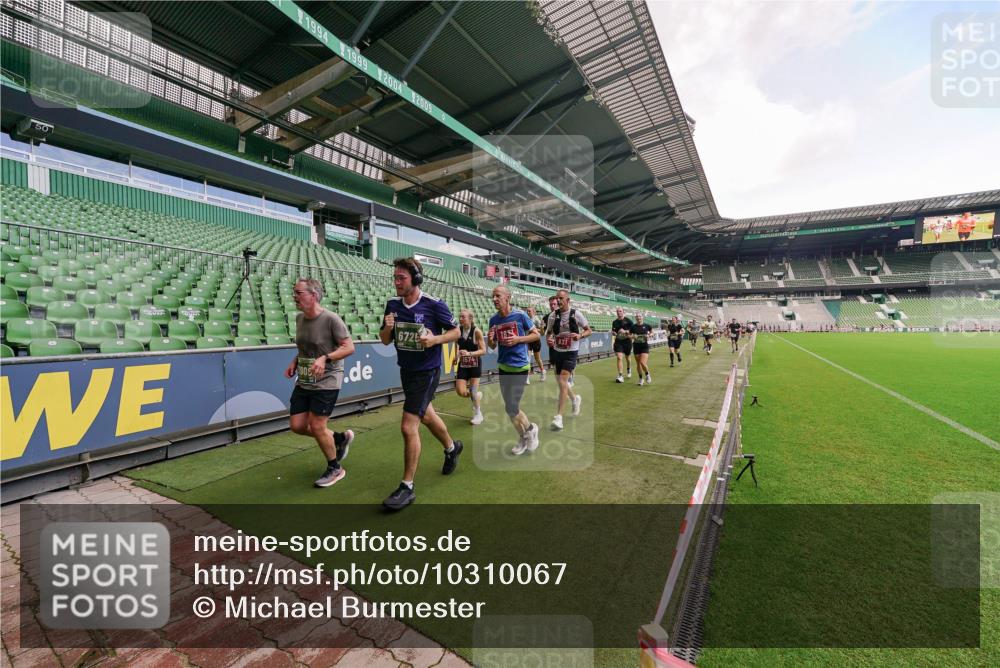 13.09.2026 - 21. swb-Marathon Bremen Michael Burmester http://msf.ph/oto/10310067 13.09.2026 13:07:19 Laufen im Stadion 109, 132, 156, 287, 303, 310, 372, 430, 454, 489, 578, 607, 613, 682, 716, 784, 800, 808, 809, 831, 834, 846, 911, 922, 1083, 1173, 1189, 1205, 1210, 1274, 1322, 1364, 1365, 1369, 1387, 1395, 1437, 1532, 1545, 1574, 1581, 1600, 1823, 1831, 1841, 1848, 1854, 1871, 1909, 1926, 1938, 2003, 2070, 2076, 2090, 2215, 2219, 2275, 2283, 2318, 2355, 2356, 2366, 2393, 2405, 2440, 2492, 2565, 2611, 2699, 2707, 2721, 2731, 2755, 2782, 2802, 2818, 2831, 2866, 2902, 2911, 2949, 2960, 3055 meine-sportfotos.de