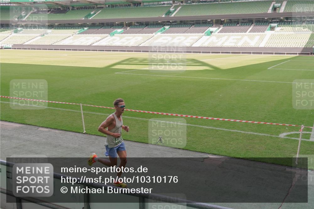 13.09.2026 - 21. swb-Marathon Bremen Michael Burmester http://msf.ph/oto/10310176 13.09.2026 12:44:29 Laufen im Stadion 280, 339, 493, 623, 678, 681, 715, 819, 969, 1264, 1301, 1335, 1372, 1498, 1696, 1770, 1921, 1937, 1975, 2020, 2098, 2683, 3092, 3271, 3500, 3609, 3688, 4118, 4328, 4739, 4904, 5092, 5143, 5199, 5316, 5369, 5601, 5776, 5996, 6359, 6579, 6973, 7015, 7170, 7206, 7265, 7715, 7841, 7950, 8028, 8689, 8749, 8850, 9129, 9137, 9153, 9200, 9233, 9583, 9849, 13063, 13168, 13237, 126, 371, 453, 603, 640, 650, 671, 735, 744, 862, 912, 957, 1136, 1336, 1411, 1822 meine-sportfotos.de