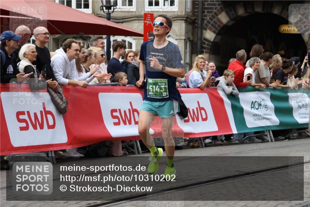 13.09.2026 - 21. swb-Marathon Bremen Strokosch-Dieckow http://msf.ph/oto/10310202 13.09.2026 13:03:39 Ziel 1372, 7206, 7478, 7715, 8028, 1587, 2889, 5143, 6973, 8096, 9642 meine-sportfotos.de