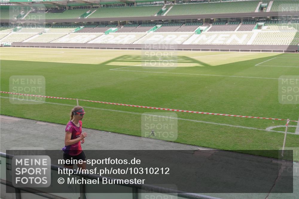 13.09.2026 - 21. swb-Marathon Bremen Michael Burmester http://msf.ph/oto/10310212 13.09.2026 12:44:35 Laufen im Stadion 280, 339, 493, 508, 623, 678, 681, 715, 819, 969, 1264, 1301, 1335, 1372, 1498, 1696, 1770, 1921, 1937, 1975, 2020, 2098, 2683, 3092, 3271, 3500, 3609, 3688, 4118, 4328, 4739, 4904, 5092, 5143, 5199, 5369, 5601, 5776, 5996, 6359, 6579, 6973, 7015, 7170, 7206, 7265, 7478, 7715, 7841, 7950, 8028, 8054, 8096, 8689, 8850, 9129, 9137, 9153, 9233, 9306, 9583, 9642, 9849, 13063, 13168, 13237, 126, 371, 603, 640, 650, 671, 735, 744, 862, 912, 957, 1136, 1336, 1411, 1667, 1822 meine-sportfotos.de