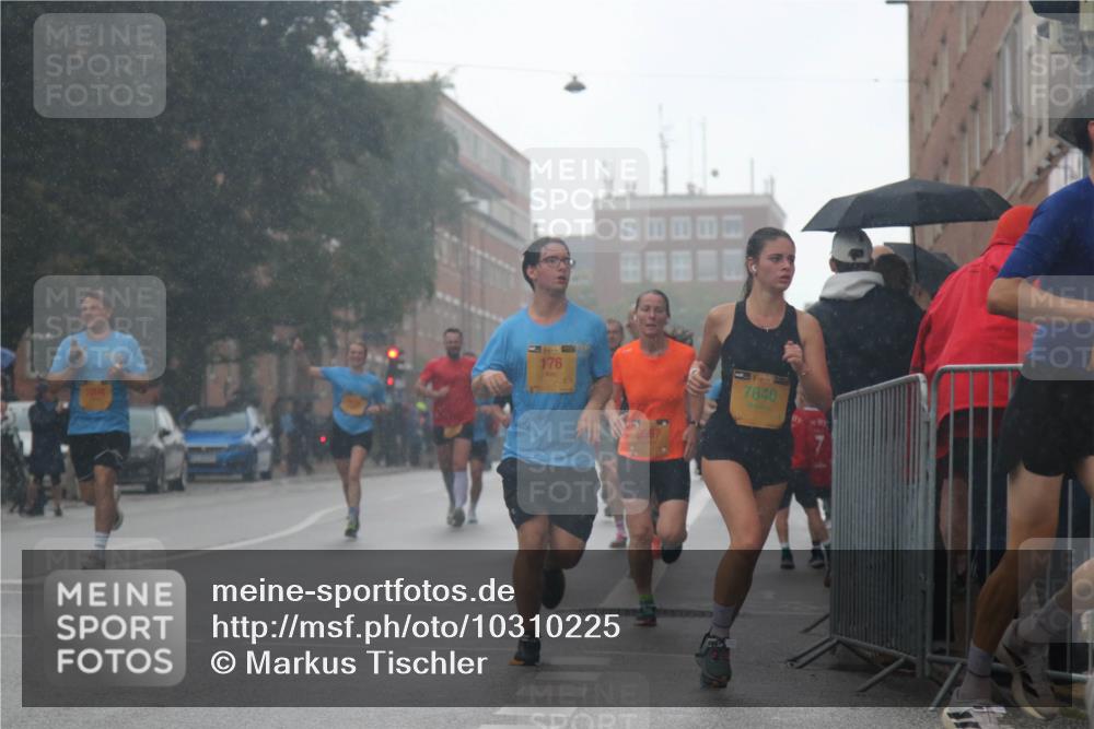 13.09.2026 - Kiel Lauf Markus Tischler http://msf.ph/oto/10310225 13.09.2026 10:35:32 Fleethörn 176, 7640, 5208 meine-sportfotos.de