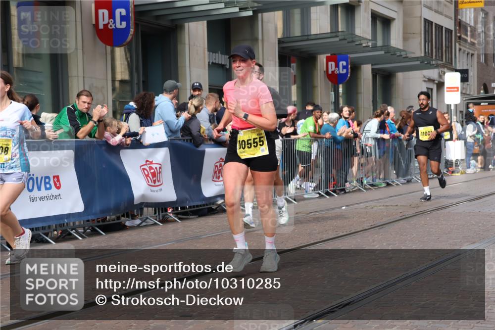 13.09.2026 - 21. swb-Marathon Bremen Strokosch-Dieckow http://msf.ph/oto/10310285 13.09.2026 10:54:59 Ziel 10256, 10555, 10725, 11001, 11014, 11466, 11631, 11908, 11910, 11977, 12201, 12218, 12258, 12549, 10589, 10608, 10646, 10704, 10901, 11040, 11174, 11569, 11620, 11860, 11874, 11889, 11976, 12313, 12519, 12800, 13526, 13592 meine-sportfotos.de