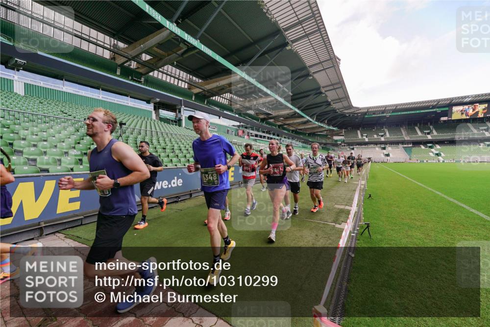 13.09.2026 - 21. swb-Marathon Bremen Michael Burmester http://msf.ph/oto/10310299 13.09.2026 13:07:42 Laufen im Stadion 132, 156, 303, 310, 372, 489, 551, 607, 682, 716, 800, 808, 809, 831, 834, 846, 884, 911, 922, 1083, 1173, 1189, 1205, 1210, 1285, 1289, 1322, 1364, 1365, 1369, 1387, 1395, 1437, 1532, 1545, 1559, 1574, 1600, 1688, 1823, 1831, 1841, 1848, 1854, 1871, 1899, 1909, 1926, 1938, 2003, 2041, 2070, 2090, 2215, 2219, 2229, 2275, 2283, 2318, 2356, 2366, 2405, 2440, 2492, 2565, 2611, 2635, 2699, 2707, 2721, 2727, 2731, 2755, 2782, 2802, 2818, 2831, 2866, 2902, 2911, 2949, 2960 meine-sportfotos.de