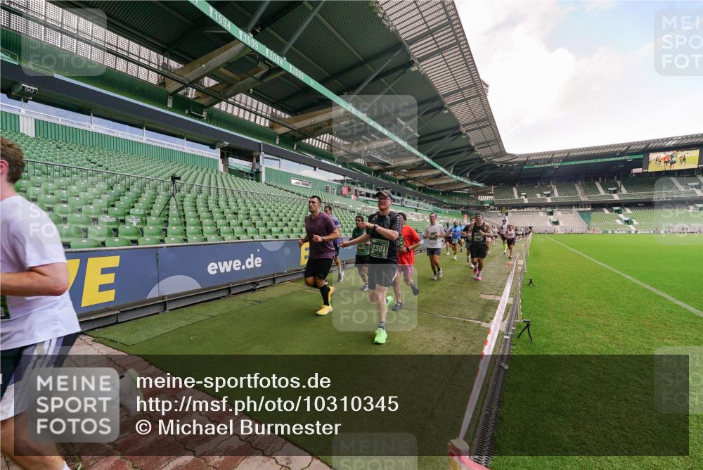 13.09.2026 - 21. swb-Marathon Bremen Michael Burmester http://msf.ph/oto/10310345 13.09.2026 13:07:46 Laufen im Stadion 132, 156, 303, 310, 372, 489, 551, 607, 682, 716, 800, 808, 809, 831, 834, 846, 884, 911, 922, 1083, 1124, 1173, 1189, 1205, 1210, 1285, 1289, 1322, 1364, 1365, 1369, 1387, 1395, 1437, 1532, 1545, 1559, 1600, 1688, 1823, 1831, 1841, 1848, 1854, 1871, 1899, 1926, 1938, 2003, 2041, 2070, 2090, 2215, 2219, 2229, 2275, 2283, 2318, 2356, 2366, 2405, 2440, 2492, 2565, 2611, 2635, 2699, 2707, 2721, 2727, 2731, 2755, 2782, 2802, 2818, 2831, 2866, 2902, 2911, 2930, 2949, 2960 meine-sportfotos.de