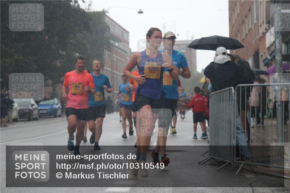 13.09.2026 - Kiel Lauf Markus Tischler http://msf.ph/oto/10310549 13.09.2026 10:36:02 Fleethörn 1700, 4255, 39, 230 meine-sportfotos.de