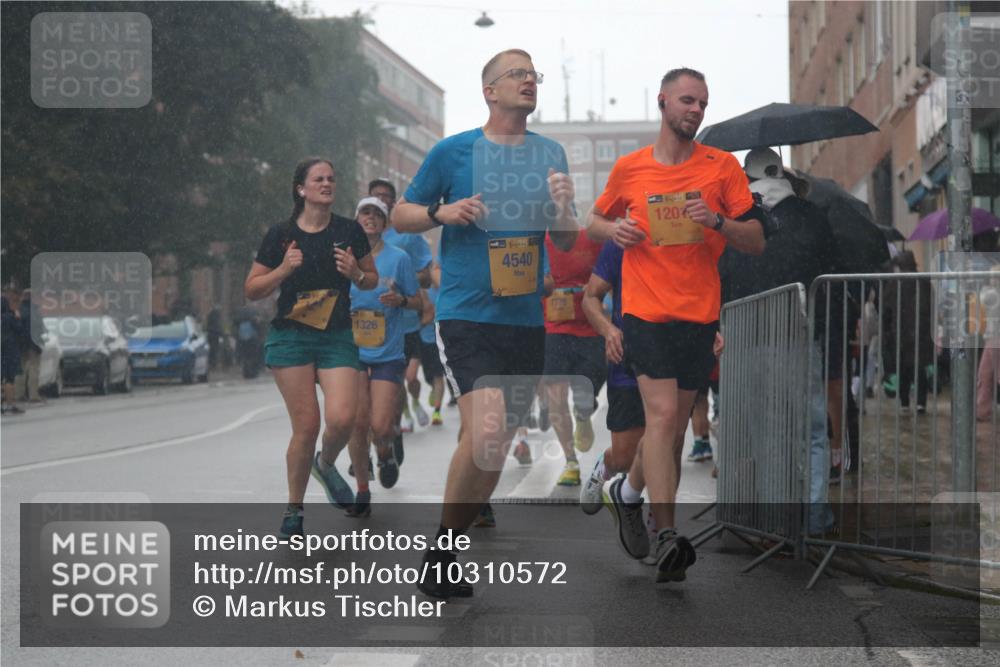 13.09.2026 - Kiel Lauf Markus Tischler http://msf.ph/oto/10310572 13.09.2026 10:36:04 Fleethörn 1326, 4540, 7776, 39, 120 meine-sportfotos.de