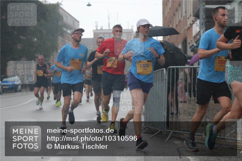 13.09.2026 - Kiel Lauf Markus Tischler http://msf.ph/oto/10310596 13.09.2026 10:36:06 Fleethörn 2361, 39, 2358, 7775, 38, 1326 meine-sportfotos.de