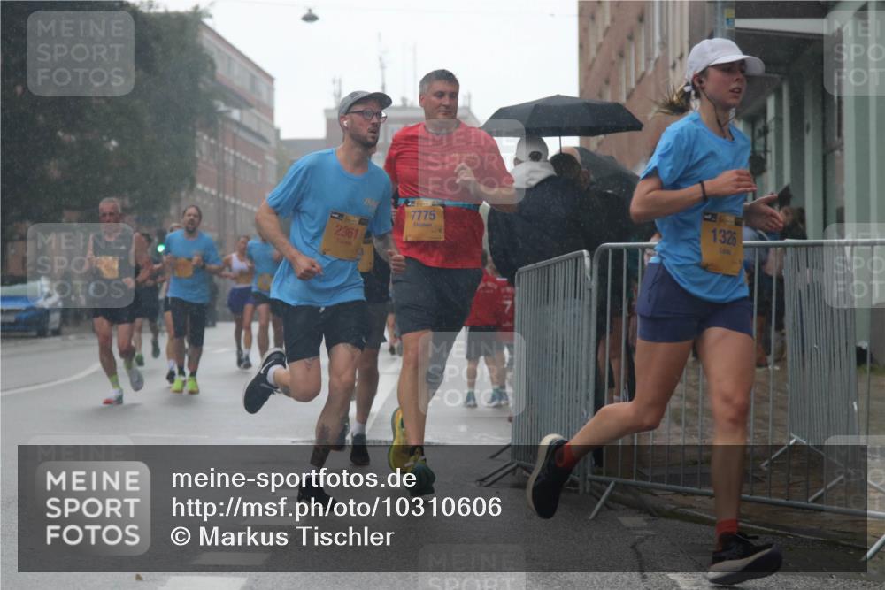 13.09.2026 - Kiel Lauf Markus Tischler http://msf.ph/oto/10310606 13.09.2026 10:36:06 Fleethörn 2361, 39, 7775, 39, 1326 meine-sportfotos.de