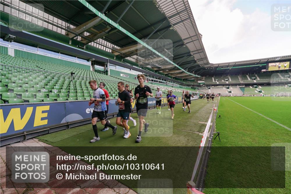 13.09.2026 - 21. swb-Marathon Bremen Michael Burmester http://msf.ph/oto/10310641 13.09.2026 13:08:10 Laufen im Stadion 132, 156, 489, 551, 607, 682, 716, 800, 808, 809, 831, 834, 846, 884, 911, 922, 1025, 1124, 1173, 1189, 1210, 1285, 1289, 1322, 1364, 1369, 1387, 1395, 1398, 1532, 1559, 1600, 1688, 1831, 1841, 1854, 1871, 1899, 1926, 1938, 2003, 2041, 2070, 2090, 2215, 2219, 2229, 2283, 2318, 2366, 2380, 2405, 2413, 2440, 2467, 2492, 2565, 2611, 2635, 2692, 2699, 2721, 2727, 2731, 2755, 2782, 2802, 2818, 2823, 2831, 2841, 2866, 2897, 2911, 2930, 2949, 2960 meine-sportfotos.de