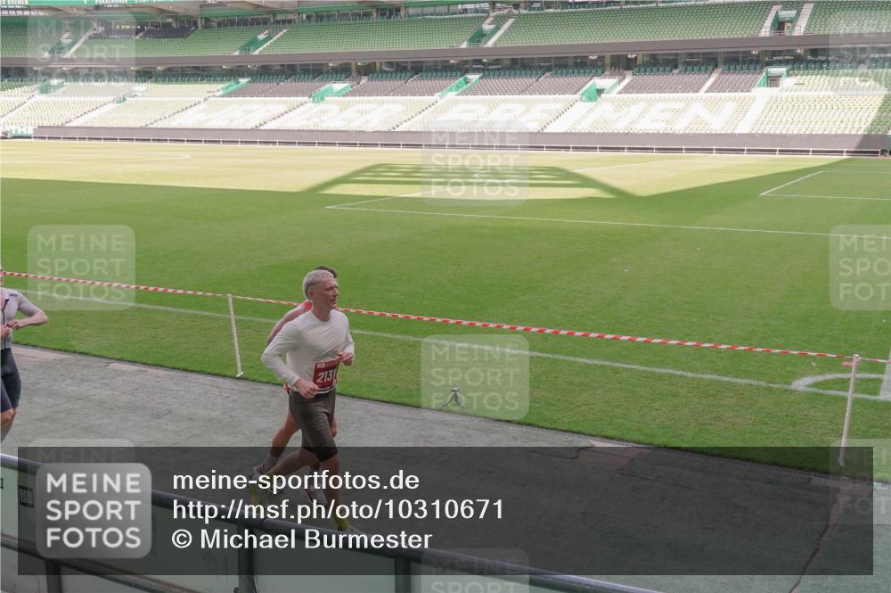 13.09.2026 - 21. swb-Marathon Bremen Michael Burmester http://msf.ph/oto/10310671 13.09.2026 12:45:29 Laufen im Stadion 195, 280, 339, 474, 493, 508, 567, 678, 681, 697, 715, 788, 1017, 1034, 1181, 1241, 1264, 1277, 1301, 1335, 1498, 1696, 1863, 1937, 1975, 2020, 2084, 2098, 2297, 2889, 3092, 3271, 3609, 4110, 4118, 4157, 4328, 5092, 5719, 5996, 6918, 6973, 7015, 7206, 7265, 7336, 7478, 7715, 8028, 8054, 8096, 8319, 8325, 8331, 8670, 8701, 8756, 8936, 9070, 9129, 9137, 9273, 9306, 9495, 9583, 9642, 13063, 13168, 13237, 371, 439, 650, 957, 1336, 1411, 1667, 1822 meine-sportfotos.de