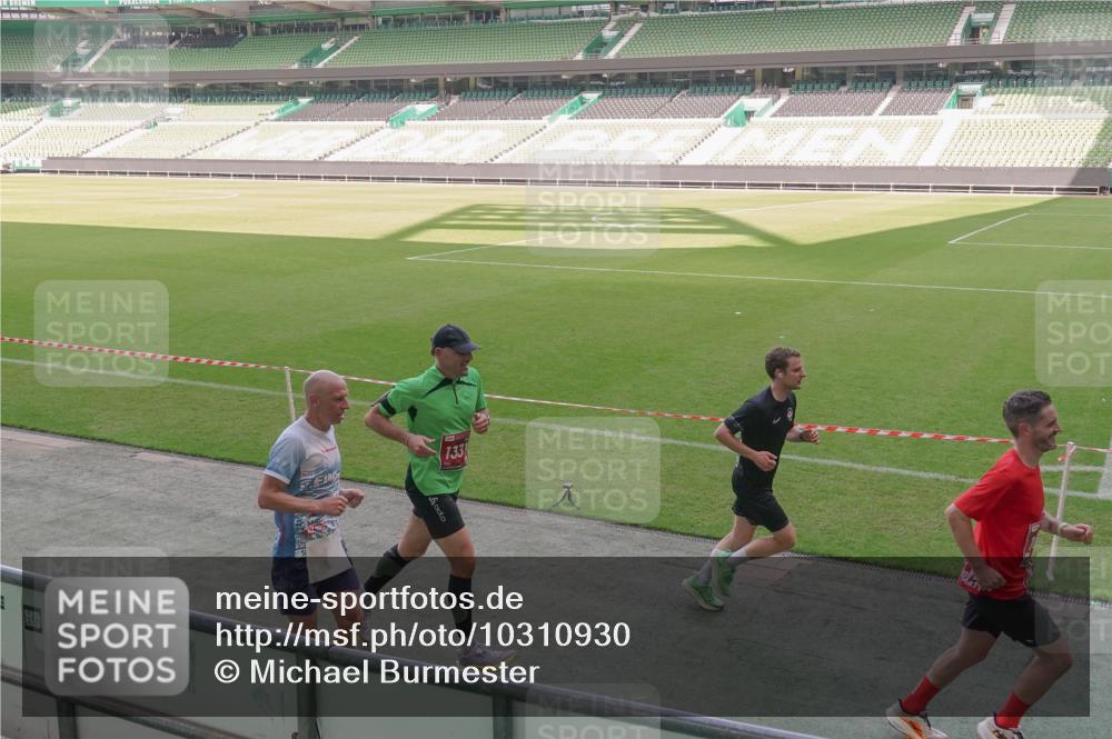 13.09.2026 - 21. swb-Marathon Bremen Michael Burmester http://msf.ph/oto/10310930 13.09.2026 12:45:50 Laufen im Stadion 195, 280, 339, 474, 493, 508, 538, 567, 604, 697, 715, 788, 1017, 1034, 1181, 1241, 1264, 1277, 1301, 1335, 1696, 1863, 1937, 1975, 2020, 2084, 2087, 2297, 2809, 2889, 3092, 3271, 3609, 4110, 4157, 4328, 5024, 5092, 5238, 5283, 5674, 5719, 5996, 6918, 7206, 7265, 7336, 7478, 7715, 8054, 8096, 8319, 8325, 8331, 8670, 8701, 8756, 8936, 9070, 9129, 9273, 9306, 9495, 9544, 9583, 9642, 13168, 439, 1411, 1667, 1822 meine-sportfotos.de