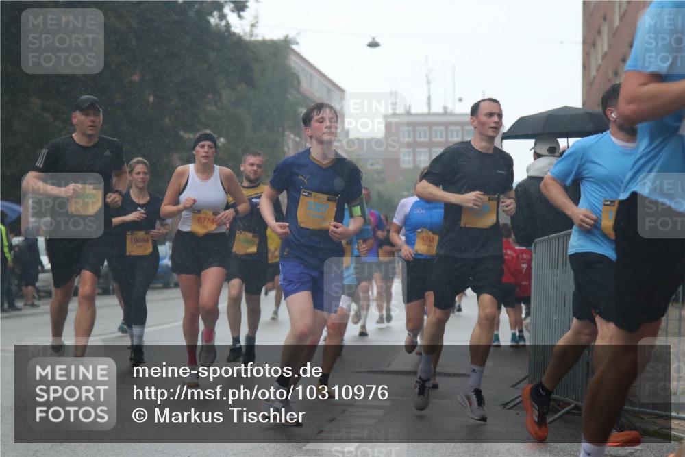 13.09.2026 - Kiel Lauf Markus Tischler http://msf.ph/oto/10310976 13.09.2026 10:36:34 Fleethörn 67749, 10044, 39, 3307, 4241 meine-sportfotos.de