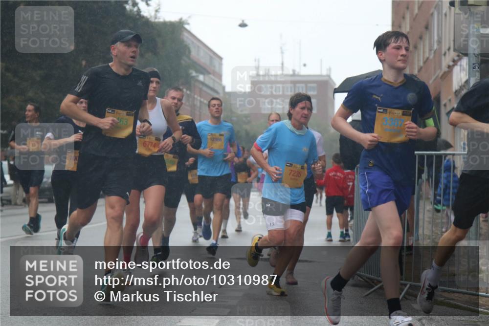 13.09.2026 - Kiel Lauf Markus Tischler http://msf.ph/oto/10310987 13.09.2026 10:36:34 Fleethörn 100, 1994, 63, 1, 39, 6774, 418, 7235, 4, 39, 3307 meine-sportfotos.de