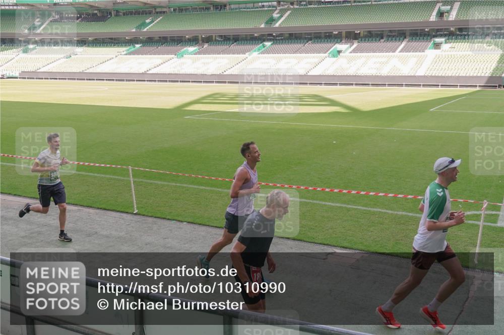 13.09.2026 - 21. swb-Marathon Bremen Michael Burmester http://msf.ph/oto/10310990 13.09.2026 12:45:58 Laufen im Stadion 195, 280, 339, 474, 508, 538, 567, 604, 697, 715, 788, 1017, 1034, 1181, 1241, 1264, 1277, 1301, 1863, 1937, 1975, 2020, 2021, 2084, 2087, 2297, 2809, 2889, 3092, 3271, 3609, 4110, 4157, 4236, 4777, 5024, 5092, 5238, 5283, 5674, 5719, 5996, 6815, 6918, 7206, 7265, 7336, 7478, 7715, 8054, 8096, 8319, 8325, 8331, 8670, 8701, 8756, 8936, 8983, 9070, 9129, 9273, 9306, 9495, 9544, 9583, 9642, 13168, 439, 1411, 1667, 1822 meine-sportfotos.de