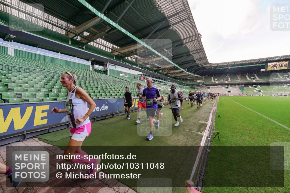 13.09.2026 - 21. swb-Marathon Bremen Michael Burmester http://msf.ph/oto/10311048 13.09.2026 13:08:55 Laufen im Stadion 383, 391, 532, 549, 551, 563, 625, 682, 800, 808, 809, 813, 884, 898, 911, 1025, 1072, 1124, 1150, 1173, 1210, 1285, 1289, 1322, 1364, 1395, 1398, 1532, 1559, 1688, 1831, 1854, 1880, 1899, 2003, 2041, 2208, 2215, 2229, 2243, 2366, 2380, 2405, 2413, 2429, 2441, 2467, 2471, 2492, 2525, 2565, 2594, 2611, 2635, 2692, 2727, 2782, 2802, 2823, 2831, 2841, 2866, 2897, 2930, 2931, 2941, 2949, 3032, 3316, 3327, 3333, 3398, 3437, 3707, 3769, 3857, 109 meine-sportfotos.de