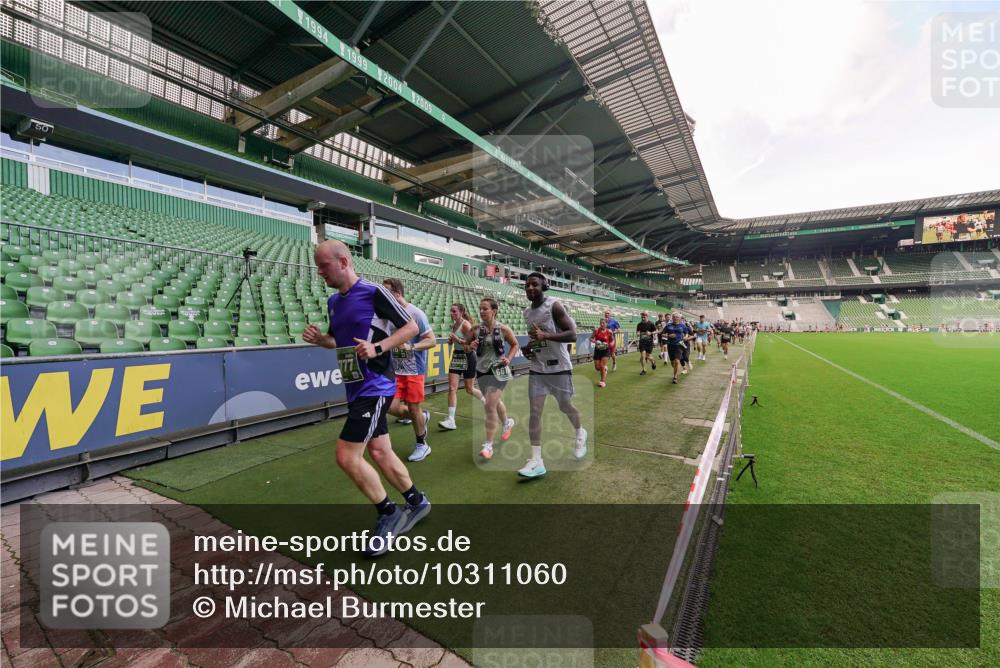 13.09.2026 - 21. swb-Marathon Bremen Michael Burmester http://msf.ph/oto/10311060 13.09.2026 13:08:56 Laufen im Stadion 383, 391, 532, 549, 551, 563, 625, 682, 800, 808, 809, 813, 884, 898, 911, 1025, 1072, 1124, 1150, 1173, 1210, 1285, 1289, 1322, 1364, 1395, 1398, 1532, 1559, 1688, 1831, 1880, 1899, 2003, 2041, 2208, 2215, 2229, 2243, 2366, 2380, 2405, 2413, 2429, 2441, 2467, 2471, 2492, 2525, 2565, 2594, 2611, 2635, 2692, 2727, 2782, 2802, 2823, 2831, 2841, 2866, 2897, 2930, 2931, 2941, 2949, 3032, 3316, 3327, 3333, 3398, 3437, 3707, 3769, 3857, 109 meine-sportfotos.de