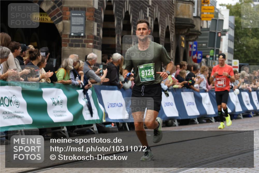 13.09.2026 - 21. swb-Marathon Bremen Strokosch-Dieckow http://msf.ph/oto/10311072 13.09.2026 13:03:59 Ziel 1090, 1587, 1950, 3092, 5024, 5143, 5719, 6973, 8096, 2094, 3424, 4110, 6815, 9129, 9544, 9813 meine-sportfotos.de
