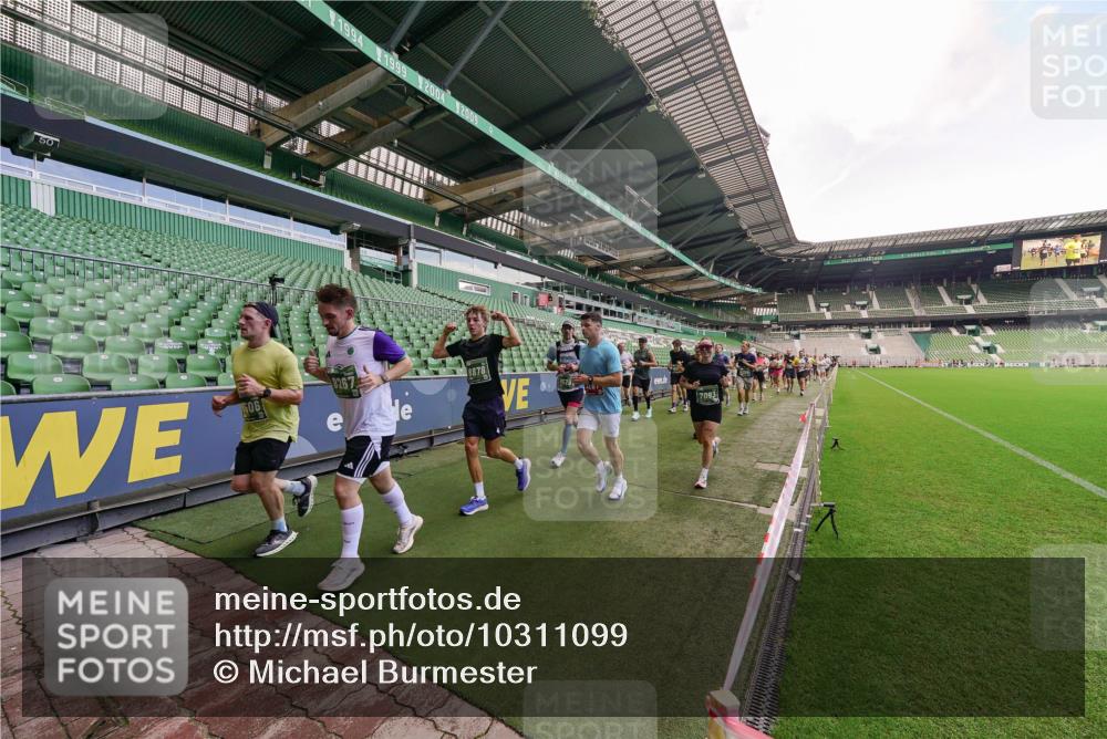 13.09.2026 - 21. swb-Marathon Bremen Michael Burmester http://msf.ph/oto/10311099 13.09.2026 13:09:00 Laufen im Stadion 164, 383, 391, 532, 549, 551, 563, 625, 800, 808, 809, 813, 884, 898, 911, 1025, 1072, 1124, 1150, 1173, 1210, 1285, 1289, 1322, 1364, 1395, 1398, 1532, 1559, 1688, 1831, 1880, 1899, 2003, 2041, 2208, 2215, 2229, 2232, 2243, 2366, 2380, 2405, 2413, 2429, 2441, 2467, 2471, 2492, 2525, 2565, 2573, 2594, 2611, 2635, 2692, 2727, 2782, 2802, 2823, 2831, 2841, 2866, 2897, 2930, 2931, 2941, 2949, 3032, 3316, 3327, 3333, 3398, 3437, 3707, 3769, 3857, 109 meine-sportfotos.de