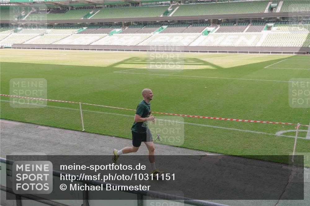 13.09.2026 - 21. swb-Marathon Bremen Michael Burmester http://msf.ph/oto/10311151 13.09.2026 12:46:18 Laufen im Stadion 195, 280, 474, 508, 538, 567, 604, 697, 788, 868, 1017, 1034, 1181, 1241, 1277, 1863, 1937, 2020, 2021, 2084, 2087, 2297, 2538, 2809, 2889, 3092, 3196, 3271, 3424, 3520, 3609, 4110, 4157, 4236, 4777, 5024, 5092, 5238, 5283, 5674, 5719, 6053, 6686, 6815, 6918, 7102, 7336, 7478, 7814, 7871, 8054, 8096, 8319, 8325, 8331, 8334, 8670, 8701, 8756, 8936, 8983, 9070, 9129, 9273, 9306, 9495, 9544, 9583, 9642, 9813, 439, 1667 meine-sportfotos.de