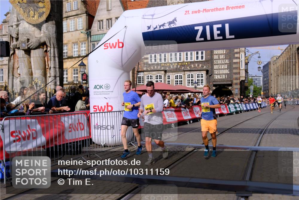 13.09.2026 - 21. swb-Marathon Bremen Tim E. http://msf.ph/oto/10311159 13.09.2026 10:53:23 Ziel 10284, 10585, 10714, 10863, 11012, 11238, 11282, 11386, 11575, 11766, 12170, 12369, 12398 meine-sportfotos.de
