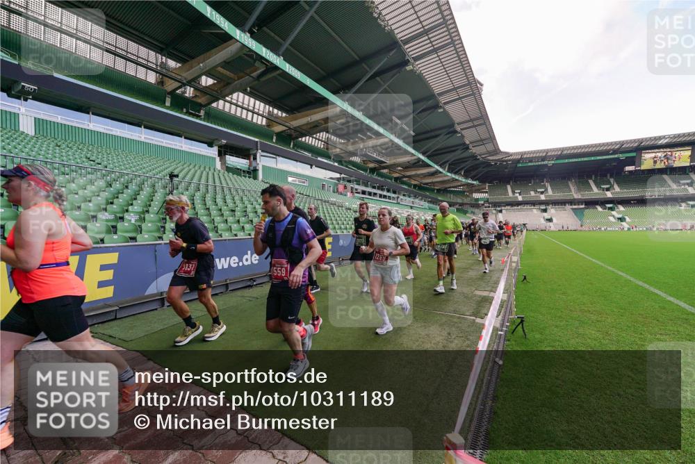 13.09.2026 - 21. swb-Marathon Bremen Michael Burmester http://msf.ph/oto/10311189 13.09.2026 13:09:09 Laufen im Stadion 164, 383, 391, 448, 532, 549, 551, 563, 625, 800, 808, 813, 869, 884, 898, 911, 1025, 1072, 1124, 1150, 1180, 1285, 1289, 1395, 1398, 1559, 1688, 1831, 1880, 1899, 2003, 2041, 2208, 2215, 2229, 2232, 2243, 2366, 2380, 2413, 2429, 2441, 2467, 2471, 2525, 2573, 2594, 2611, 2635, 2692, 2717, 2727, 2782, 2802, 2823, 2831, 2841, 2866, 2897, 2930, 2931, 2941, 3032, 3086, 3291, 3316, 3327, 3333, 3398, 3437, 3707, 3769, 3857, 109 meine-sportfotos.de
