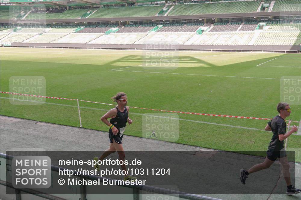 13.09.2026 - 21. swb-Marathon Bremen Michael Burmester http://msf.ph/oto/10311204 13.09.2026 12:46:22 Laufen im Stadion 195, 280, 474, 508, 538, 567, 604, 697, 788, 868, 1017, 1034, 1181, 1241, 1277, 1554, 1863, 1937, 2020, 2021, 2084, 2087, 2297, 2538, 2809, 2889, 3092, 3196, 3271, 3424, 3520, 3609, 4110, 4157, 4236, 4777, 4808, 5024, 5092, 5238, 5283, 5674, 5719, 5725, 6053, 6686, 6815, 6918, 7102, 7336, 7478, 7814, 7871, 8054, 8096, 8319, 8325, 8331, 8334, 8670, 8701, 8756, 8936, 8983, 9070, 9129, 9273, 9306, 9495, 9544, 9583, 9642, 9813, 439, 1667 meine-sportfotos.de