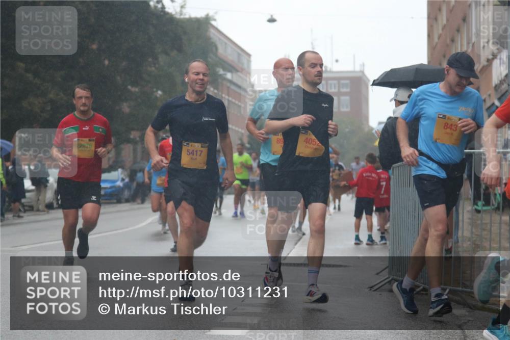 13.09.2026 - Kiel Lauf Markus Tischler http://msf.ph/oto/10311231 13.09.2026 10:36:50 Fleethörn 5417, 89, 405, 38, 843 meine-sportfotos.de