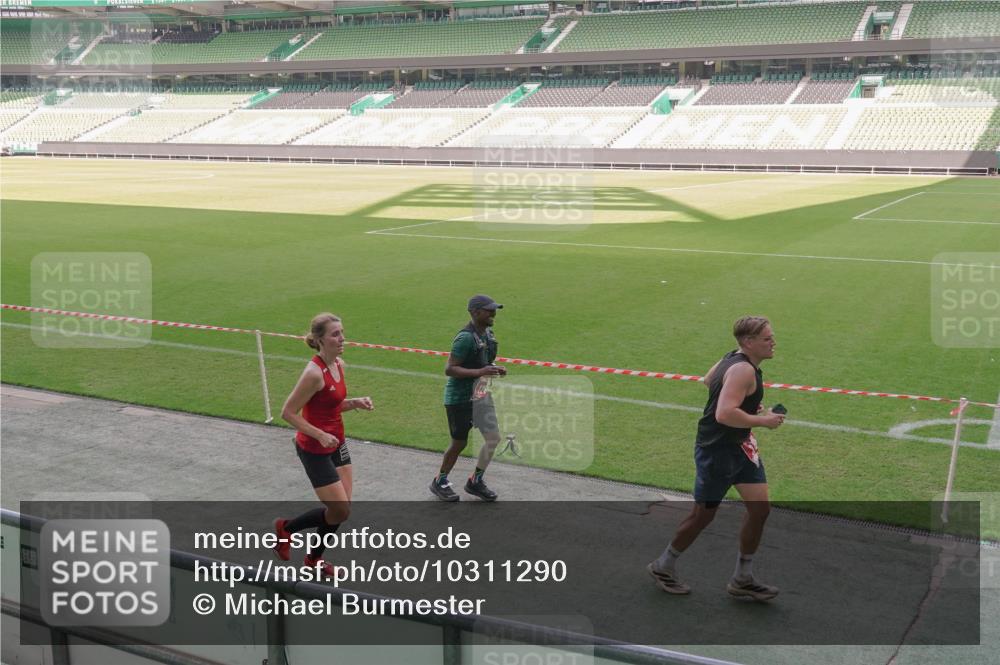 13.09.2026 - 21. swb-Marathon Bremen Michael Burmester http://msf.ph/oto/10311290 13.09.2026 12:46:32 Laufen im Stadion 195, 280, 474, 508, 538, 567, 604, 697, 788, 868, 1017, 1034, 1181, 1241, 1277, 1554, 1863, 2020, 2021, 2084, 2087, 2297, 2538, 2646, 2809, 2889, 3118, 3196, 3271, 3284, 3424, 3520, 3609, 4025, 4110, 4157, 4236, 4239, 4729, 4777, 4808, 5024, 5092, 5238, 5283, 5674, 5719, 5725, 6053, 6686, 6815, 6918, 7102, 7336, 7478, 7814, 7871, 8054, 8096, 8319, 8325, 8331, 8334, 8670, 8701, 8756, 8936, 8983, 9061, 9070, 9129, 9273, 9306, 9495, 9544, 9642, 9813, 9918, 9934, 439 meine-sportfotos.de