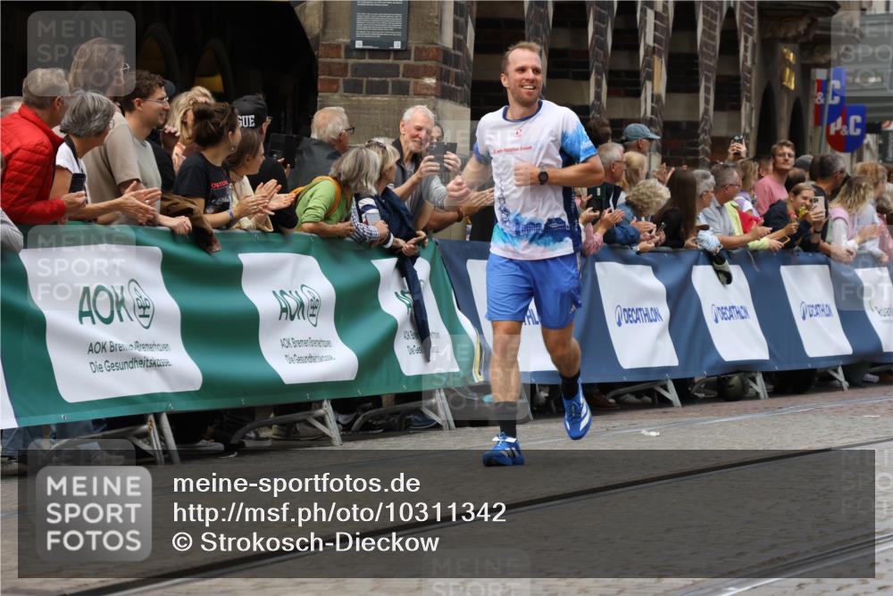 13.09.2026 - 21. swb-Marathon Bremen Strokosch-Dieckow http://msf.ph/oto/10311342 13.09.2026 13:04:06 Ziel 1090, 1587, 2889, 3500, 5024, 5143, 5719, 6973, 8096, 9642, 650, 3284, 3424, 4110, 4239, 6815, 9813 meine-sportfotos.de