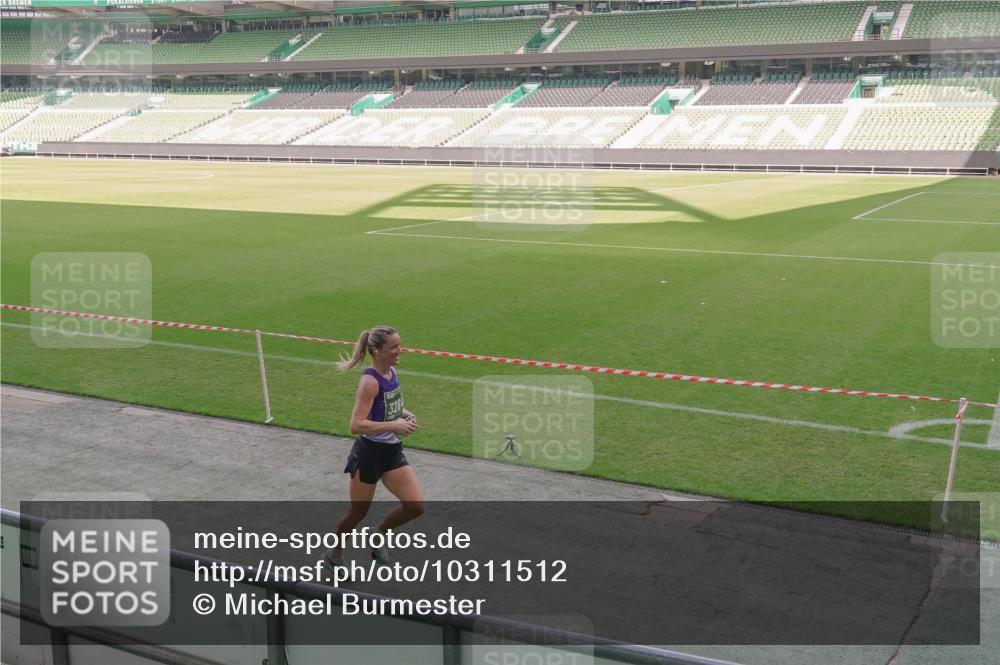 13.09.2026 - 21. swb-Marathon Bremen Michael Burmester http://msf.ph/oto/10311512 13.09.2026 12:46:47 Laufen im Stadion 195, 474, 538, 567, 604, 621, 697, 788, 868, 1017, 1034, 1181, 1241, 1277, 1554, 1863, 2021, 2084, 2087, 2266, 2297, 2538, 2646, 2809, 2889, 3118, 3196, 3284, 3297, 3424, 3520, 4025, 4110, 4157, 4236, 4239, 4614, 4729, 4777, 4808, 4992, 5024, 5238, 5283, 5674, 5719, 5725, 5976, 6053, 6686, 6784, 6815, 6918, 7102, 7336, 7814, 7871, 8060, 8096, 8319, 8325, 8331, 8334, 8670, 8701, 8756, 8936, 8983, 9061, 9070, 9273, 9495, 9544, 9689, 9813, 9918, 9934, 439 meine-sportfotos.de
