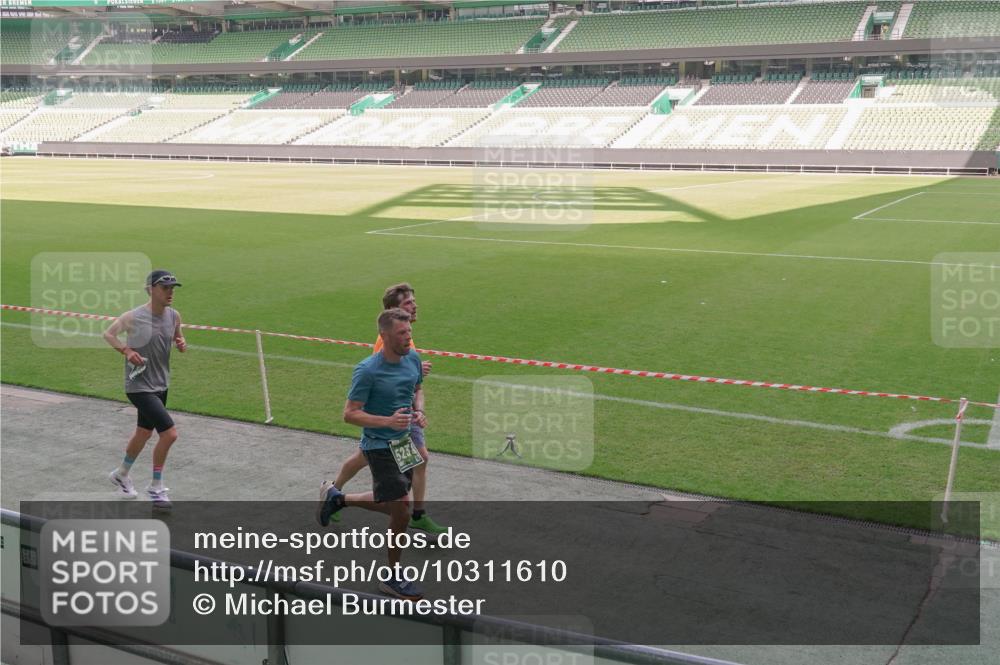 13.09.2026 - 21. swb-Marathon Bremen Michael Burmester http://msf.ph/oto/10311610 13.09.2026 12:46:59 Laufen im Stadion 195, 538, 567, 604, 621, 697, 868, 1017, 1034, 1181, 1241, 1277, 1554, 1863, 2021, 2084, 2087, 2266, 2297, 2538, 2646, 2809, 2889, 2956, 3118, 3196, 3284, 3297, 3424, 3520, 3794, 4025, 4157, 4236, 4239, 4614, 4729, 4777, 4808, 4992, 5024, 5238, 5283, 5674, 5719, 5725, 5803, 5976, 6053, 6686, 6708, 6784, 6815, 7102, 7336, 7538, 7814, 7871, 8060, 8319, 8325, 8331, 8334, 8611, 8621, 8670, 8701, 8756, 8936, 8980, 8983, 9061, 9273, 9495, 9544, 9689, 9813, 9918, 9934, 439 meine-sportfotos.de