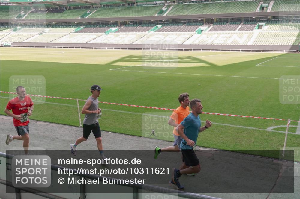 13.09.2026 - 21. swb-Marathon Bremen Michael Burmester http://msf.ph/oto/10311621 13.09.2026 12:46:59 Laufen im Stadion 195, 538, 567, 604, 621, 697, 868, 1017, 1034, 1181, 1241, 1277, 1554, 1863, 2021, 2084, 2087, 2266, 2297, 2538, 2646, 2809, 2889, 2956, 3118, 3196, 3284, 3297, 3424, 3520, 3794, 4025, 4157, 4236, 4239, 4614, 4729, 4777, 4808, 4992, 5024, 5238, 5283, 5674, 5719, 5725, 5803, 5976, 6053, 6686, 6708, 6784, 6815, 7102, 7336, 7538, 7814, 7871, 8060, 8319, 8325, 8331, 8334, 8611, 8621, 8670, 8701, 8756, 8936, 8980, 8983, 9061, 9273, 9495, 9544, 9689, 9813, 9918, 9934, 439 meine-sportfotos.de