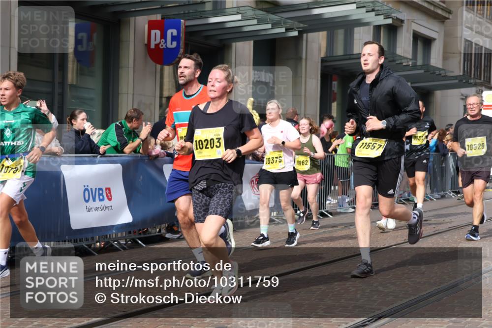 13.09.2026 - 21. swb-Marathon Bremen Strokosch-Dieckow http://msf.ph/oto/10311759 13.09.2026 10:55:30 Ziel 10243, 10297, 10374, 10379, 10423, 10529, 10550, 10690, 10703, 10809, 10881, 10952, 11377, 11510, 11557, 11862, 11972, 12061, 12108, 12125, 12143, 12150, 12188, 12484, 10203, 10256, 10297, 10725, 10788, 11014, 11414, 11466, 11631, 11748, 11862, 11910, 11941, 11975, 11977, 12030, 12150, 12201, 12218, 12258, 12348, 12549 meine-sportfotos.de