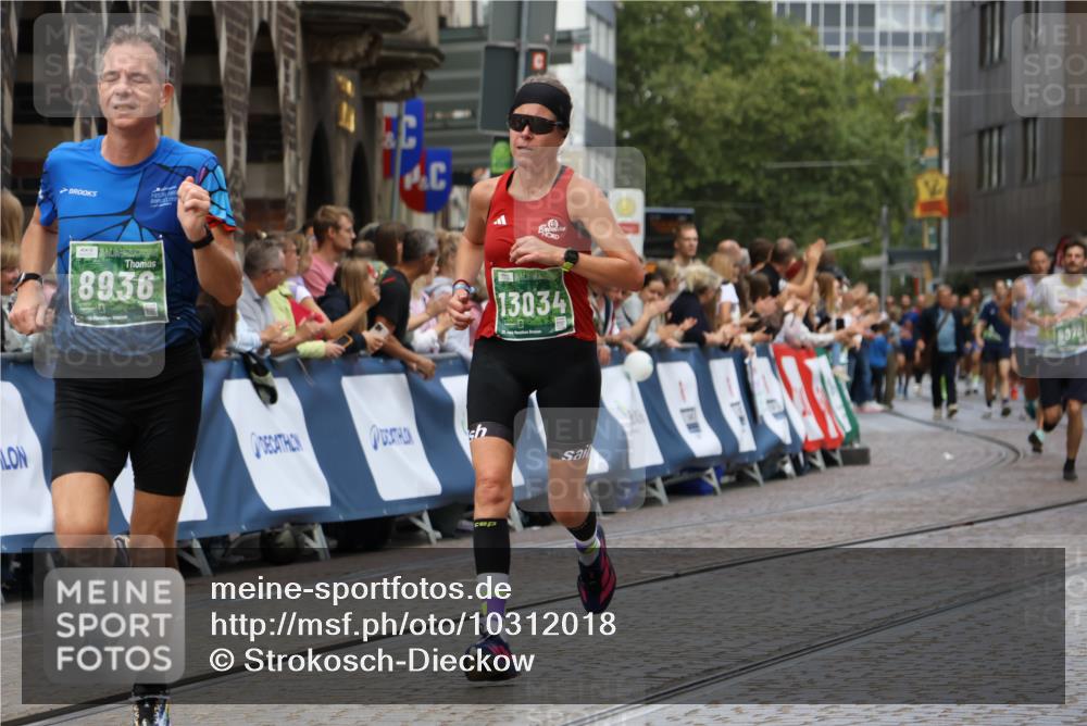 13.09.2026 - 21. swb-Marathon Bremen Strokosch-Dieckow http://msf.ph/oto/10312018 13.09.2026 13:04:31 Ziel 2094, 3284, 3424, 4110, 4239, 6815, 9129, 9544, 9813, 1223, 1224, 1712, 2207, 2956, 5283, 8701, 8936, 9070, 13034 meine-sportfotos.de