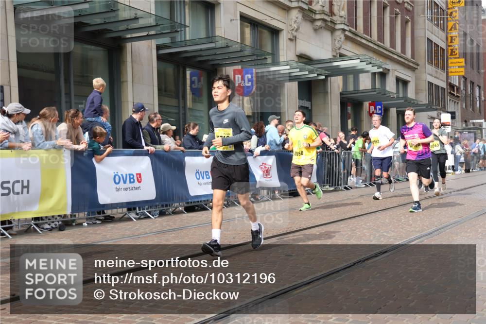 13.09.2026 - 21. swb-Marathon Bremen Strokosch-Dieckow http://msf.ph/oto/10312196 13.09.2026 10:55:36 Ziel 10243, 10298, 10374, 10423, 10550, 10690, 10703, 10809, 10952, 11510, 11790, 11972, 12061, 12108, 12125, 12143, 12188, 12484, 13565, 10203, 10256, 10297, 10379, 10423, 10529, 10725, 10788, 10809, 10881, 11377, 11414, 11466, 11557, 11748, 11862, 11910, 11941, 11975, 11977, 12030, 12125, 12150, 12188, 12218, 12258, 12348 meine-sportfotos.de