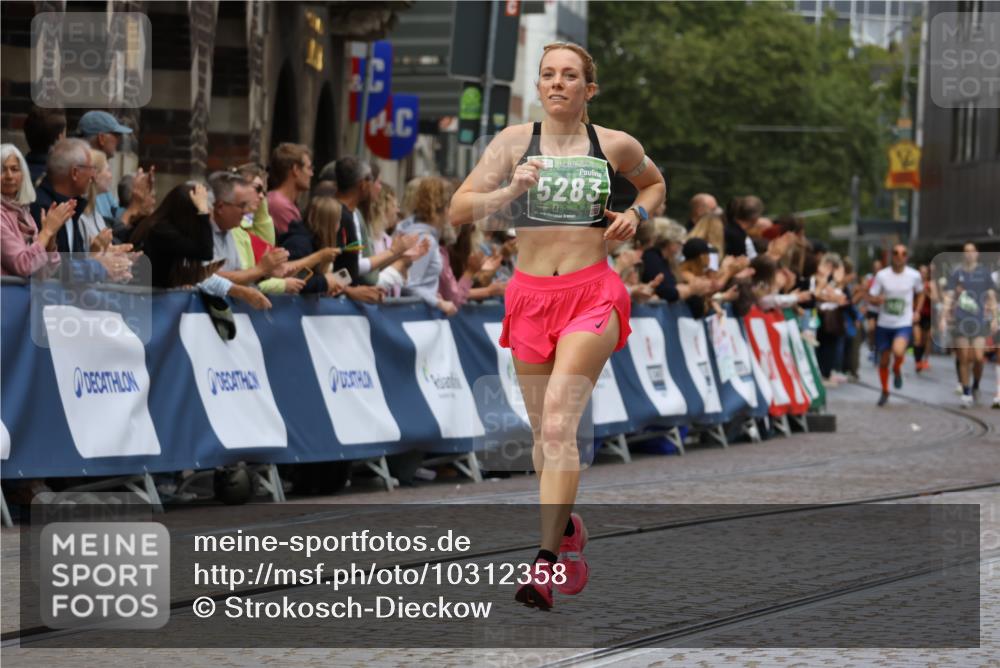 13.09.2026 - 21. swb-Marathon Bremen Strokosch-Dieckow http://msf.ph/oto/10312358 13.09.2026 13:04:40 Ziel 650, 744, 1860, 3284, 3424, 4110, 4239, 6815, 7871, 9813, 1712, 2646, 5283, 5674, 6708, 7538, 7814, 8054, 9306, 9495, 9689, 13187 meine-sportfotos.de