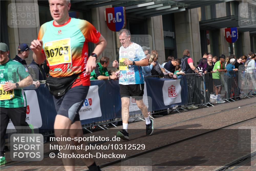 13.09.2026 - 21. swb-Marathon Bremen Strokosch-Dieckow http://msf.ph/oto/10312529 13.09.2026 10:55:48 Ziel 10246, 10298, 10365, 10443, 10690, 10699, 10703, 10949, 10957, 10960, 11219, 11280, 11570, 11693, 11782, 11790, 11972, 12061, 12452, 12476, 12484, 13565, 10203, 10243, 10256, 10297, 10374, 10379, 10423, 10529, 10550, 10788, 10809, 10881, 10952, 11377, 11414, 11510, 11557, 11748, 11862, 11941, 11975, 11977, 12030, 12108, 12125, 12143, 12150, 12188, 12348 meine-sportfotos.de