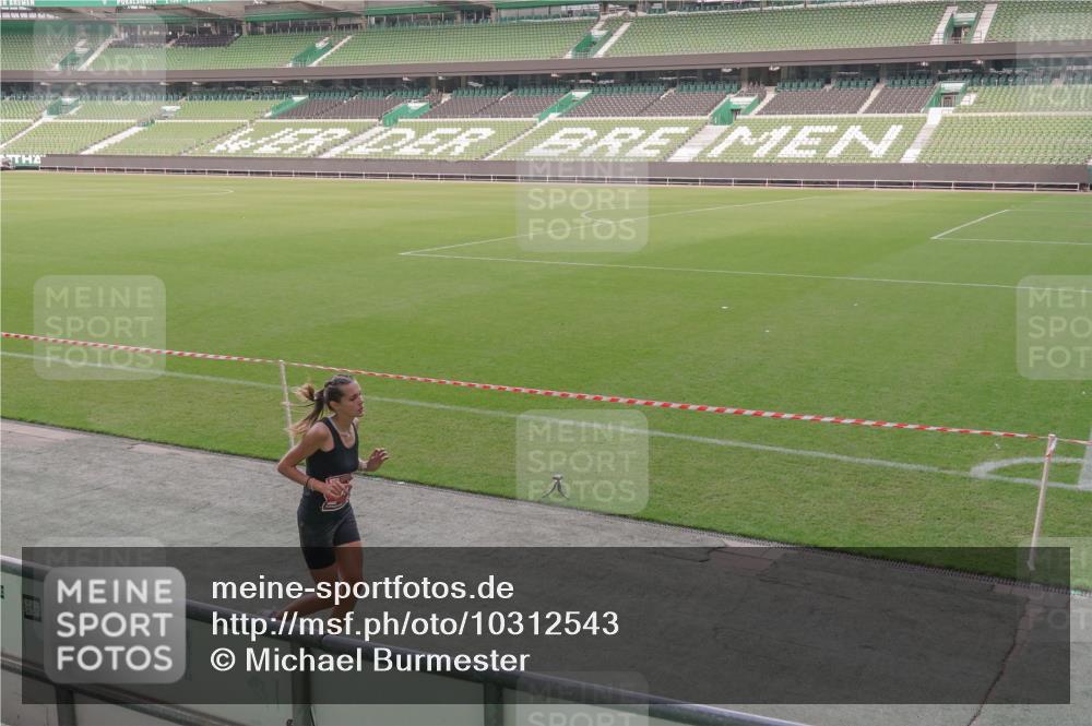 13.09.2026 - 21. swb-Marathon Bremen Michael Burmester http://msf.ph/oto/10312543 13.09.2026 12:48:24 Laufen im Stadion 382, 384, 524, 572, 621, 826, 889, 1349, 1554, 1723, 1872, 1925, 2266, 2287, 2538, 2605, 2646, 2844, 2956, 3043, 3110, 3118, 3127, 3197, 3242, 3276, 3284, 3297, 3424, 3466, 3520, 3794, 3910, 4025, 4082, 4239, 4614, 4712, 4729, 4732, 4808, 4898, 4992, 5424, 5517, 5648, 5725, 5803, 5976, 6025, 6058, 6692, 6708, 6784, 6951, 7064, 7102, 7399, 7538, 7636, 7803, 7871, 7876, 8060, 8611, 8621, 8706, 8877, 8973, 8980, 8981, 9010, 9035, 9061, 9429, 9689, 9918, 9934, 13091 meine-sportfotos.de