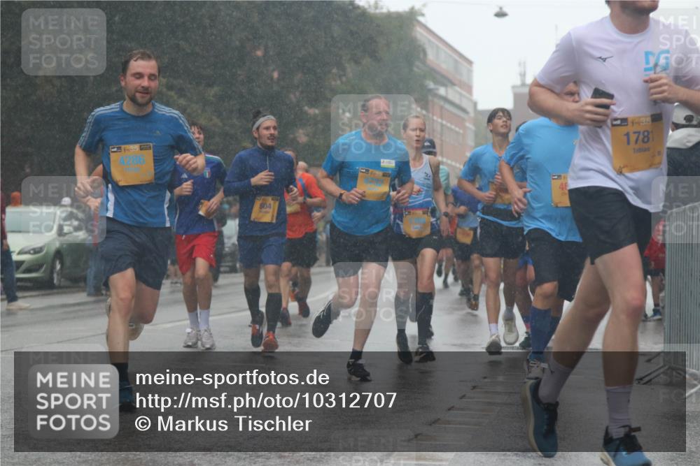 13.09.2026 - Kiel Lauf Markus Tischler http://msf.ph/oto/10312707 13.09.2026 10:39:22 Fleethörn 39, 4286, 604, 39, 4, 39, 1781 meine-sportfotos.de