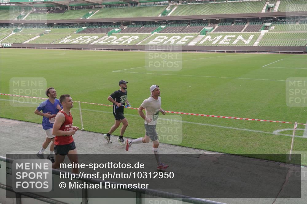13.09.2026 - 21. swb-Marathon Bremen Michael Burmester http://msf.ph/oto/10312950 13.09.2026 12:49:07 Laufen im Stadion 382, 384, 524, 572, 670, 779, 826, 889, 899, 1349, 1517, 1605, 1723, 1748, 1872, 1925, 2287, 2288, 2605, 2750, 2844, 2909, 2956, 3043, 3110, 3127, 3197, 3242, 3276, 3330, 3466, 3625, 3910, 3973, 4033, 4082, 4247, 4384, 4712, 4732, 4743, 4852, 4898, 4990, 5424, 5517, 5570, 5585, 5594, 5648, 6025, 6058, 6652, 6692, 6842, 6906, 6951, 7064, 7109, 7115, 7399, 7636, 7803, 7876, 8611, 8706, 8877, 8973, 8981, 9010, 9035, 9429, 13091 meine-sportfotos.de