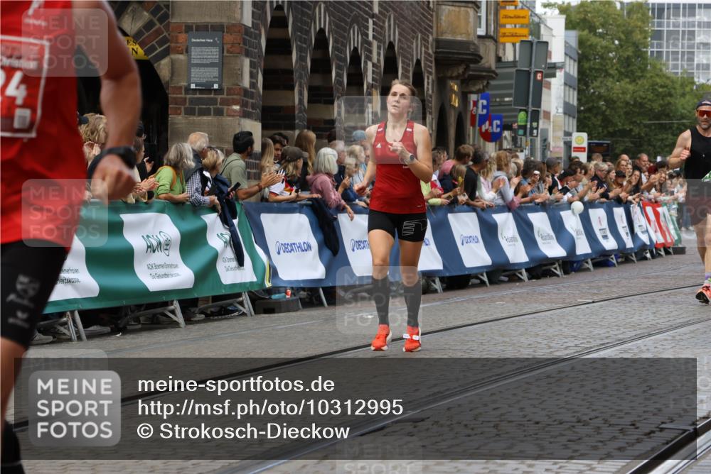 13.09.2026 - 21. swb-Marathon Bremen Strokosch-Dieckow http://msf.ph/oto/10312995 13.09.2026 13:05:02 Ziel 1223, 1224, 1712, 2207, 2646, 2956, 5283, 5674, 7814, 8701, 8936, 9070, 9689, 13034, 13187, 1336, 1822, 2297, 3196, 4025, 4729, 7102, 9273 meine-sportfotos.de