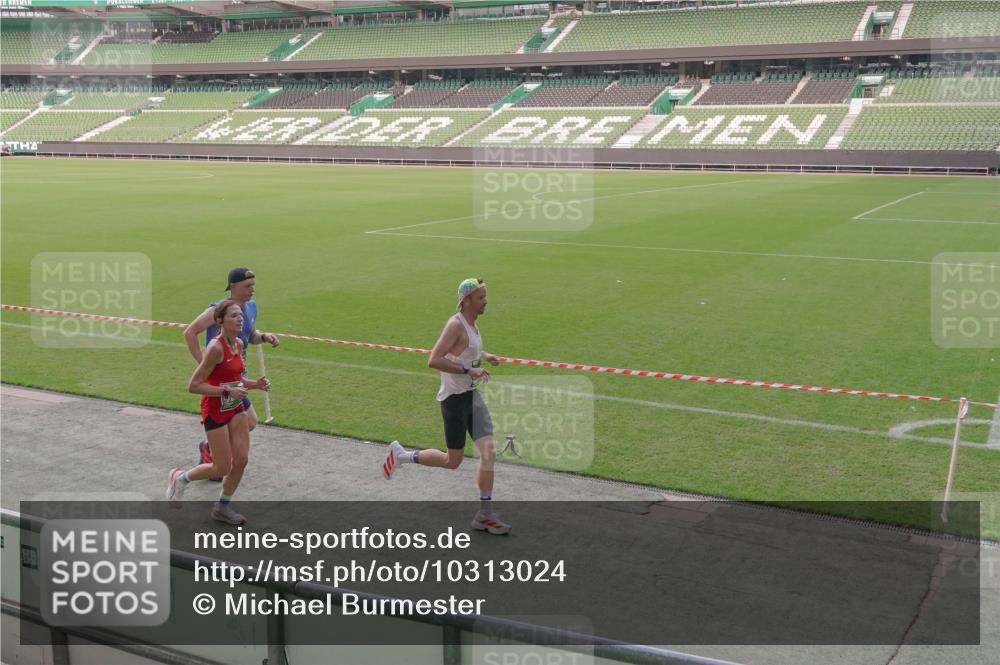 13.09.2026 - 21. swb-Marathon Bremen Michael Burmester http://msf.ph/oto/10313024 13.09.2026 12:49:16 Laufen im Stadion 382, 524, 572, 663, 670, 779, 826, 889, 899, 1349, 1517, 1605, 1723, 1748, 1872, 1925, 2052, 2287, 2288, 2347, 2605, 2750, 2844, 2909, 3043, 3110, 3127, 3197, 3276, 3330, 3466, 3625, 3910, 3973, 4033, 4082, 4247, 4384, 4712, 4732, 4743, 4852, 4898, 4990, 5111, 5377, 5383, 5424, 5517, 5570, 5585, 5594, 5648, 6025, 6058, 6652, 6692, 6842, 6906, 6951, 7064, 7109, 7115, 7121, 7399, 7636, 7803, 7876, 8706, 8877, 8973, 8981, 9010, 9035, 9429, 13091 meine-sportfotos.de