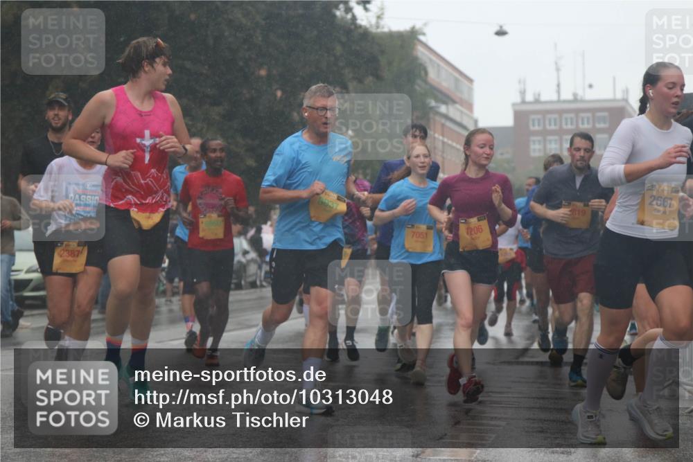 13.09.2026 - Kiel Lauf Markus Tischler http://msf.ph/oto/10313048 13.09.2026 10:40:01 Fleethörn 2387, 38, 0937, 7051, 1206, 819, 24, 3925, 2667 meine-sportfotos.de